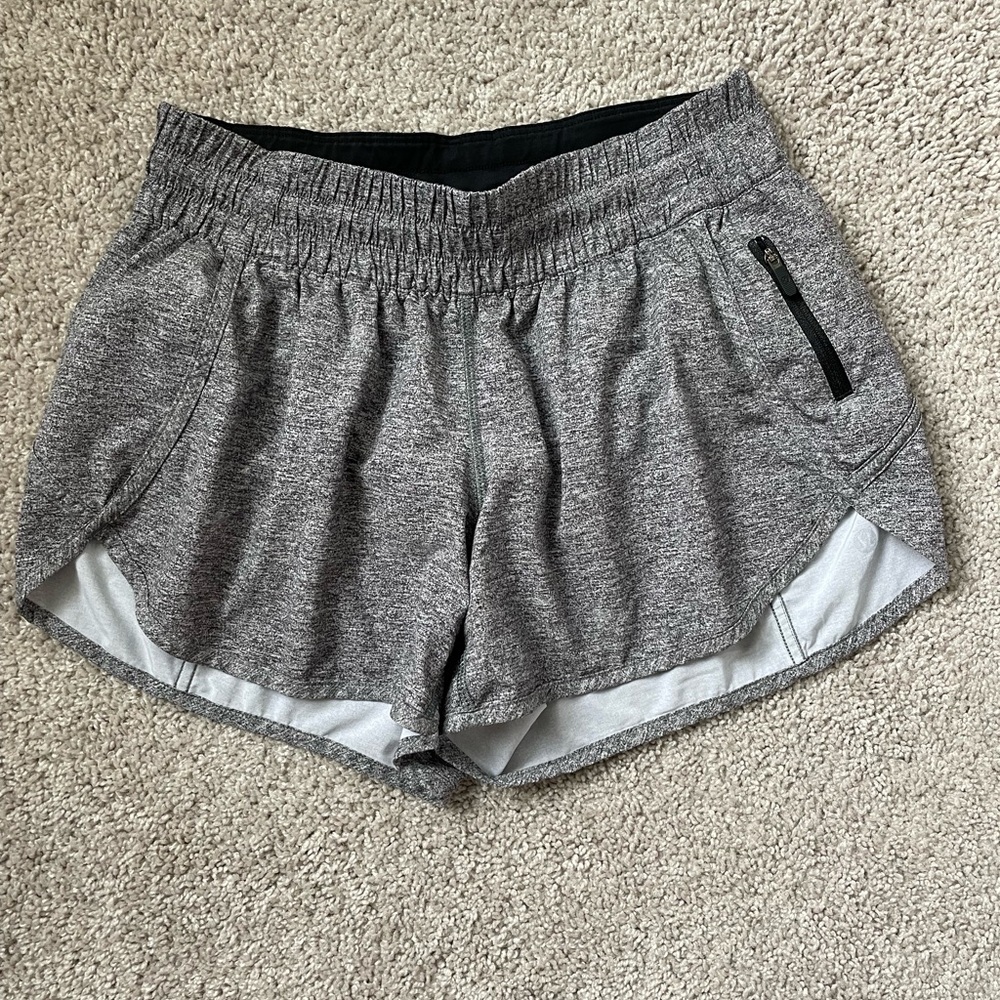 Lululemon tracker short V 4 inch